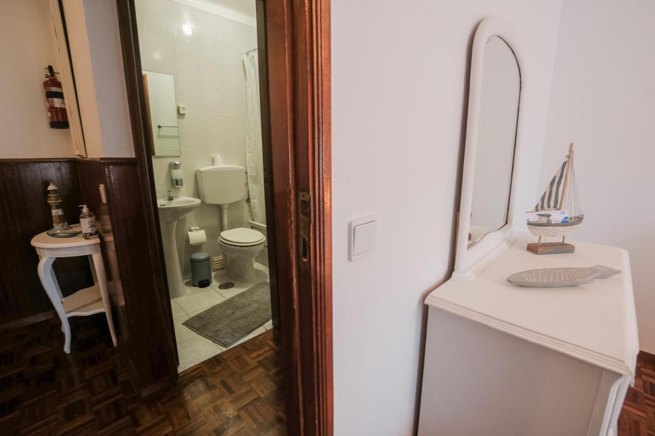 Besugo'S House Rooms & Apartment Nazaré Eksteriør bilde