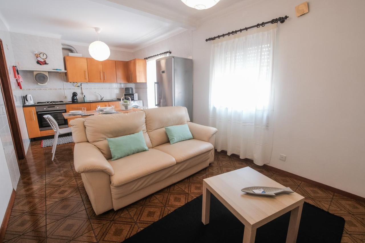 Besugo'S House Rooms & Apartment Nazaré Eksteriør bilde