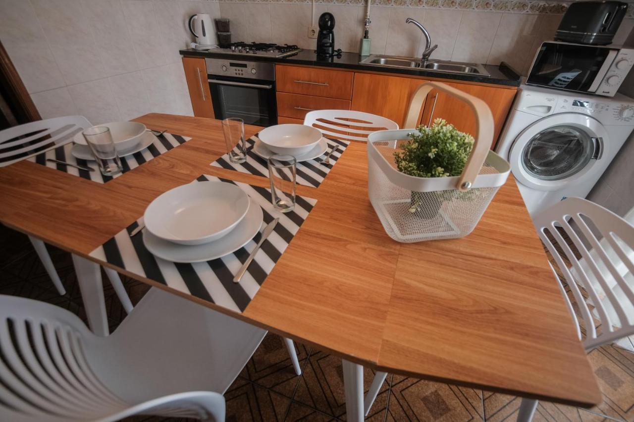 Besugo'S House Rooms & Apartment Nazaré Eksteriør bilde