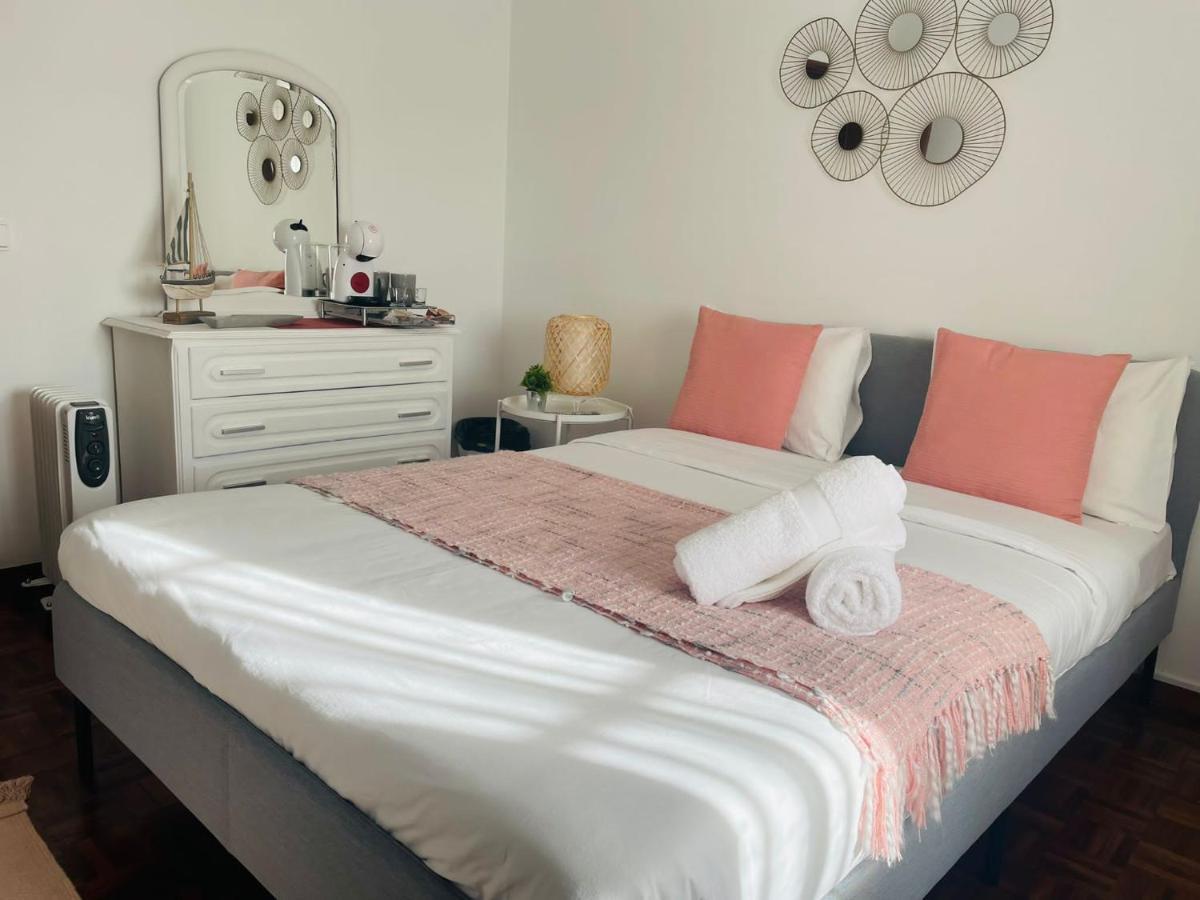 Besugo'S House Rooms & Apartment Nazaré Eksteriør bilde