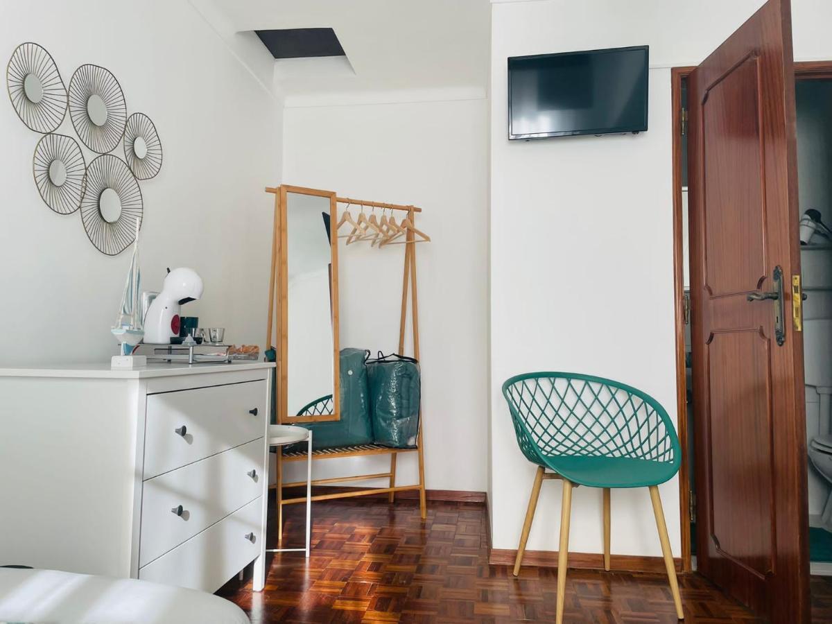 Besugo'S House Rooms & Apartment Nazaré Eksteriør bilde